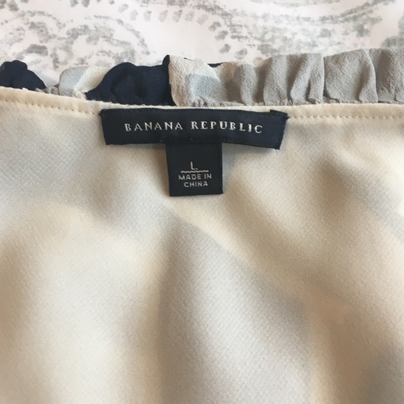 Banana Republic Edgy sleeveless Zig-zag top: - Picture 6 of 6